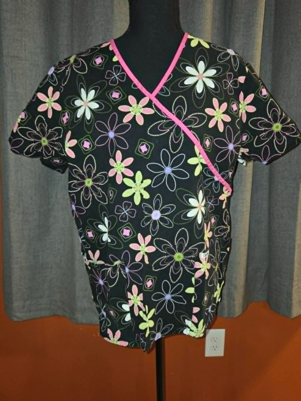 Cherokee Floral Scrub Top Black Pink Wrap Style V-Neck
